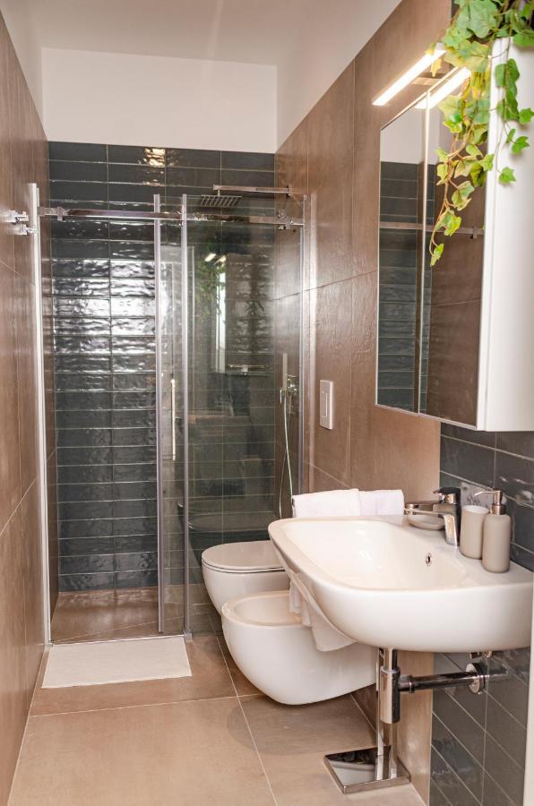 Apulialux Design Apartment - Relax, Spa E Free Parking Bari Zewnętrze zdjęcie